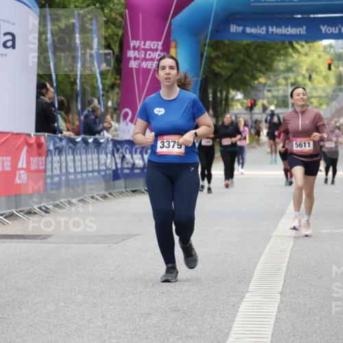 06.09.2026 - CURREX Alsterlauf Yannick Fuchs http://msf.ph/oto/10227606 06.09.2026 10:27:58 Ziel 3054, 4214, 4351 meine-sportfotos.de