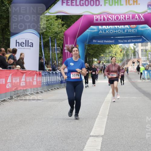 06.09.2026 - CURREX Alsterlauf Yannick Fuchs http://msf.ph/oto/10227610 06.09.2026 10:27:59 Ziel 3054, 3379, 4214, 4351 meine-sportfotos.de