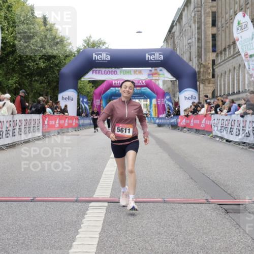 06.09.2026 - CURREX Alsterlauf Yannick Fuchs http://msf.ph/oto/10227626 06.09.2026 10:28:08 Ziel 3379, 5611 meine-sportfotos.de
