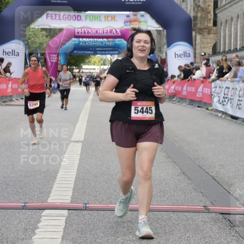 06.09.2026 - CURREX Alsterlauf Yannick Fuchs http://msf.ph/oto/10227688 06.09.2026 10:28:55 Ziel 4835, 5158, 5295, 5445 meine-sportfotos.de