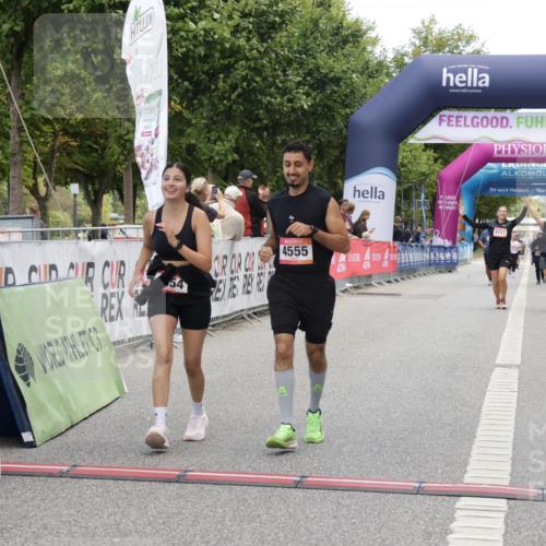 06.09.2026 - CURREX Alsterlauf Yannick Fuchs http://msf.ph/oto/10227706 06.09.2026 10:29:11 Ziel 4554, 4555, 4836 meine-sportfotos.de