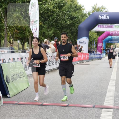 06.09.2026 - CURREX Alsterlauf Yannick Fuchs http://msf.ph/oto/10227707 06.09.2026 10:29:11 Ziel 4554, 4555, 4836 meine-sportfotos.de