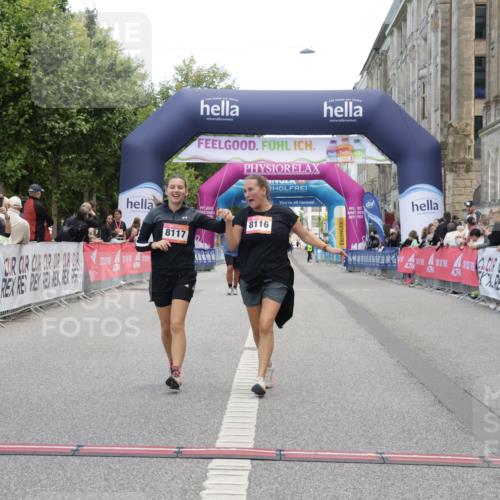 06.09.2026 - CURREX Alsterlauf Yannick Fuchs http://msf.ph/oto/10227724 06.09.2026 10:29:17 Ziel 4554, 4555, 8116, 8117 meine-sportfotos.de