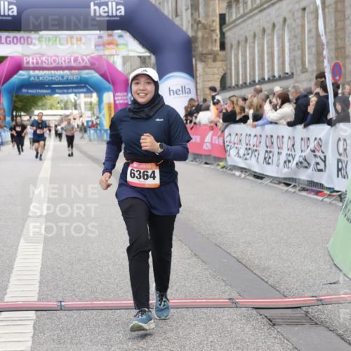 06.09.2026 - CURREX Alsterlauf Yannick Fuchs http://msf.ph/oto/10227745 06.09.2026 10:29:28 Ziel 5296, 6249, 6364 meine-sportfotos.de