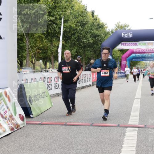 06.09.2026 - CURREX Alsterlauf Yannick Fuchs http://msf.ph/oto/10227761 06.09.2026 10:29:43 Ziel 2461, 2926, 4018, 4417 meine-sportfotos.de