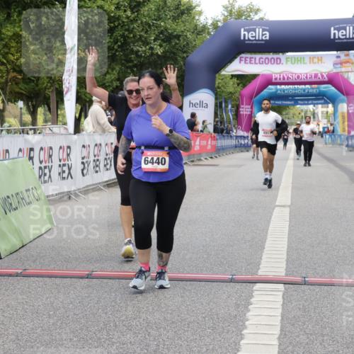 06.09.2026 - CURREX Alsterlauf Yannick Fuchs http://msf.ph/oto/10227795 06.09.2026 10:29:59 Ziel 2684, 4917, 6440, 6462, 6468 meine-sportfotos.de