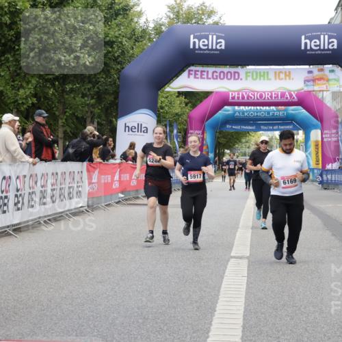 06.09.2026 - CURREX Alsterlauf Yannick Fuchs http://msf.ph/oto/10227808 06.09.2026 10:30:06 Ziel 2684, 4917, 5244, 5917, 6169, 6440, 6462 meine-sportfotos.de