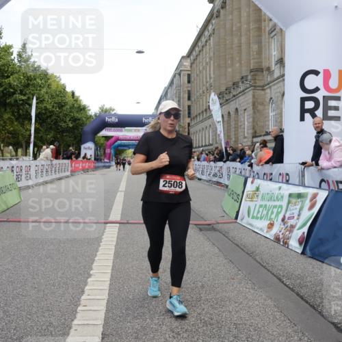 06.09.2026 - CURREX Alsterlauf Yannick Fuchs http://msf.ph/oto/10227820 06.09.2026 10:30:13 Ziel 2508, 5244, 5917, 6169 meine-sportfotos.de
