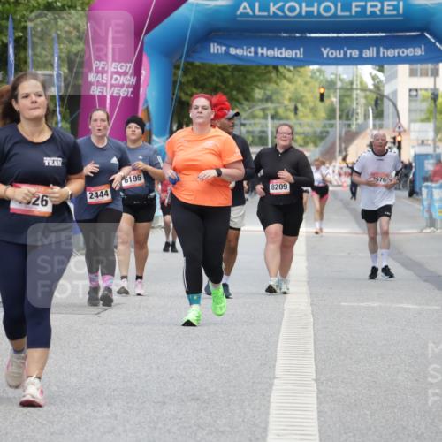 06.09.2026 - CURREX Alsterlauf Yannick Fuchs http://msf.ph/oto/10227840 06.09.2026 10:30:41 Ziel 4963 meine-sportfotos.de