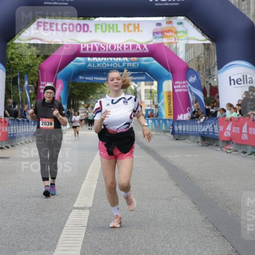 06.09.2026 - CURREX Alsterlauf Yannick Fuchs http://msf.ph/oto/10227868 06.09.2026 10:31:00 Ziel 2039, 2444, 3676, 4420, 4773, 6195, 6197, 8209 meine-sportfotos.de