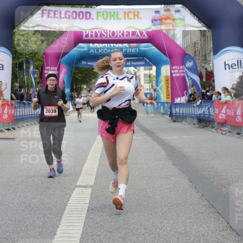 06.09.2026 - CURREX Alsterlauf Yannick Fuchs http://msf.ph/oto/10227869 06.09.2026 10:31:00 Ziel 2039, 2444, 3676, 4420, 4773, 6195, 6197, 8209 meine-sportfotos.de