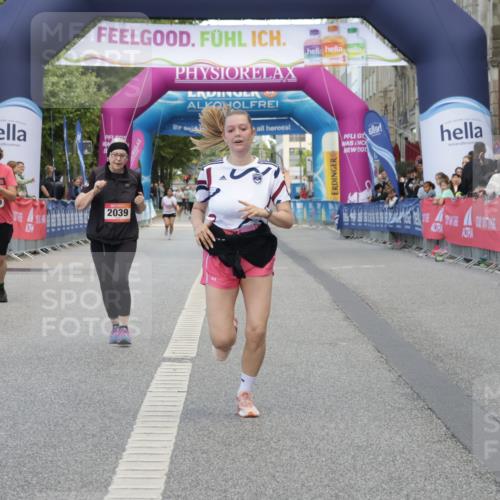 06.09.2026 - CURREX Alsterlauf Yannick Fuchs http://msf.ph/oto/10227870 06.09.2026 10:31:00 Ziel 2039, 2444, 3676, 4420, 4773, 6195, 6197, 8209 meine-sportfotos.de