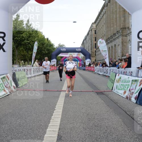 06.09.2026 - CURREX Alsterlauf Yannick Fuchs http://msf.ph/oto/10227875 06.09.2026 10:31:02 Ziel 2039, 2409, 3676, 4420, 4773, 6195, 6197 meine-sportfotos.de