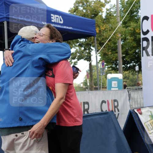 06.09.2026 - CURREX Alsterlauf Yannick Fuchs http://msf.ph/oto/10227888 06.09.2026 10:31:12 Ziel 2039, 2409 meine-sportfotos.de