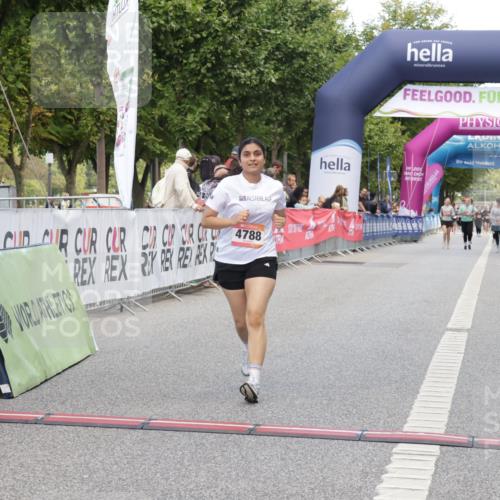 06.09.2026 - CURREX Alsterlauf Yannick Fuchs http://msf.ph/oto/10227897 06.09.2026 10:31:22 Ziel 4788 meine-sportfotos.de