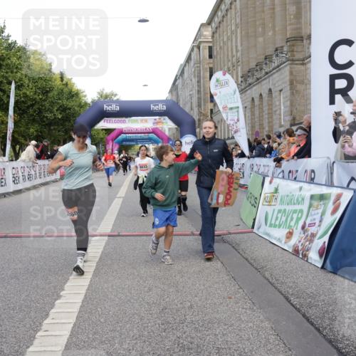 06.09.2026 - CURREX Alsterlauf Yannick Fuchs http://msf.ph/oto/10227927 06.09.2026 10:31:47 Ziel 3350, 3387, 5368, 5907, 6374, 8033 meine-sportfotos.de