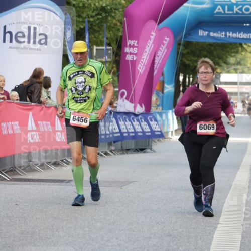 06.09.2026 - CURREX Alsterlauf Yannick Fuchs http://msf.ph/oto/10228067 06.09.2026 10:33:24 Ziel 6029 meine-sportfotos.de
