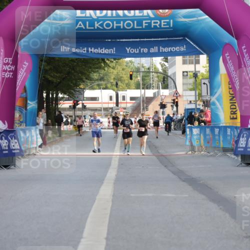 06.09.2026 - CURREX Alsterlauf Yannick Fuchs http://msf.ph/oto/10228084 06.09.2026 10:33:51 Ziel 2197 meine-sportfotos.de