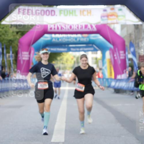 06.09.2026 - CURREX Alsterlauf Yannick Fuchs http://msf.ph/oto/10228090 06.09.2026 10:34:19 Ziel 3071, 3088 meine-sportfotos.de