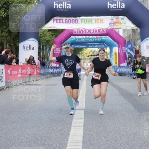 06.09.2026 - CURREX Alsterlauf Yannick Fuchs http://msf.ph/oto/10228092 06.09.2026 10:34:20 Ziel 3071, 3088 meine-sportfotos.de