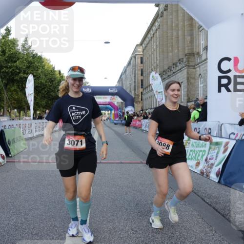 06.09.2026 - CURREX Alsterlauf Yannick Fuchs http://msf.ph/oto/10228101 06.09.2026 10:34:24 Ziel 3071, 3088 meine-sportfotos.de