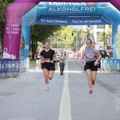 06.09.2026 - CURREX Alsterlauf Yannick Fuchs http://msf.ph/oto/10228116 06.09.2026 10:34:50 Ziel  meine-sportfotos.de