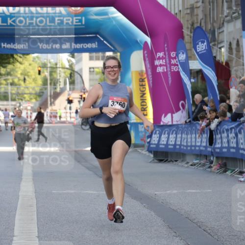 06.09.2026 - CURREX Alsterlauf Yannick Fuchs http://msf.ph/oto/10228118 06.09.2026 10:34:53 Ziel 3760 meine-sportfotos.de