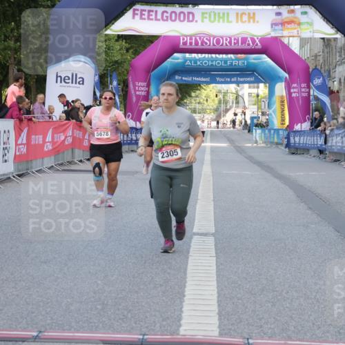 06.09.2026 - CURREX Alsterlauf Yannick Fuchs http://msf.ph/oto/10228130 06.09.2026 10:35:20 Ziel 2305, 5678 meine-sportfotos.de