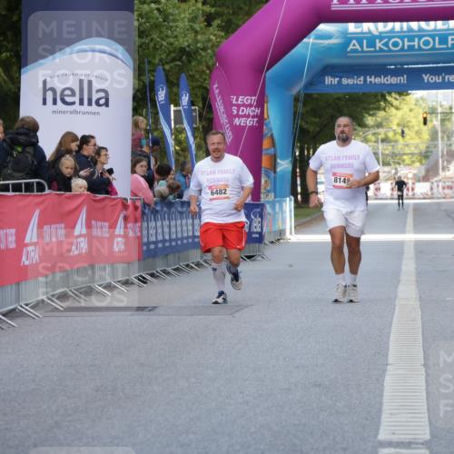 06.09.2026 - CURREX Alsterlauf Yannick Fuchs http://msf.ph/oto/10228160 06.09.2026 10:36:01 Ziel  meine-sportfotos.de