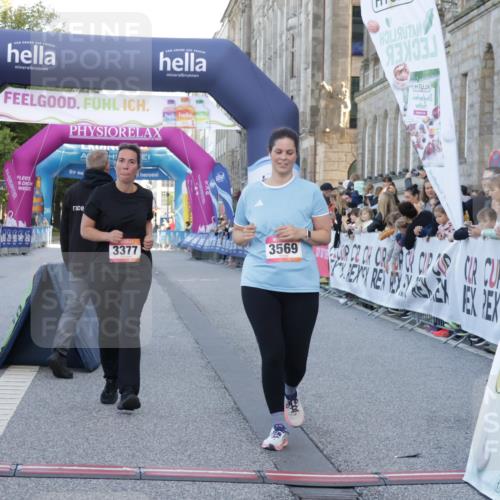 06.09.2026 - CURREX Alsterlauf Yannick Fuchs http://msf.ph/oto/10228178 06.09.2026 10:37:58 Ziel 3377, 3569 meine-sportfotos.de