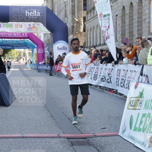 06.09.2026 - CURREX Alsterlauf Yannick Fuchs http://msf.ph/oto/10228188 06.09.2026 10:39:16 Ziel 5683 meine-sportfotos.de
