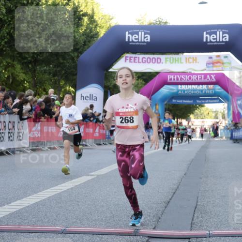 06.09.2026 - CURREX Alsterlauf Yannick Fuchs http://msf.ph/oto/10228361 06.09.2026 10:52:41 Ziel 161, 174, 182, 184, 213, 268, 281, 307, 316, 409, 452 meine-sportfotos.de