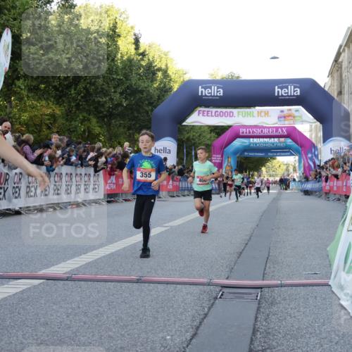 06.09.2026 - CURREX Alsterlauf Yannick Fuchs http://msf.ph/oto/10228378 06.09.2026 10:52:45 Ziel 161, 182, 184, 268, 281, 293, 355, 408, 409, 452 meine-sportfotos.de
