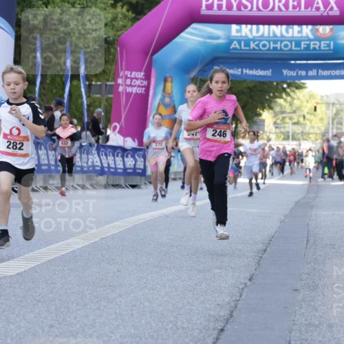 06.09.2026 - CURREX Alsterlauf Yannick Fuchs http://msf.ph/oto/10228424 06.09.2026 10:53:00 Ziel 151, 158, 222, 223, 246, 250, 251, 280, 282, 303, 374, 388, 430 meine-sportfotos.de