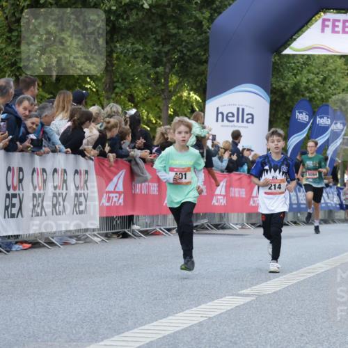 06.09.2026 - CURREX Alsterlauf Yannick Fuchs http://msf.ph/oto/10228528 06.09.2026 10:53:39 Ziel 154, 159, 190, 219, 257, 259, 263, 265, 266, 274, 286, 306, 330, 401, 402, 415, 445, 8180, 8181, 8329 meine-sportfotos.de
