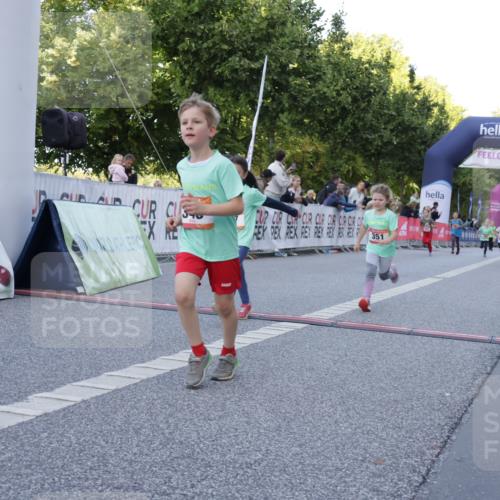 06.09.2026 - CURREX Alsterlauf Yannick Fuchs http://msf.ph/oto/10228682 06.09.2026 10:54:34 Ziel 162, 212, 267, 297, 304, 318, 326, 333, 343, 351, 361, 367, 387, 456, 8343 meine-sportfotos.de