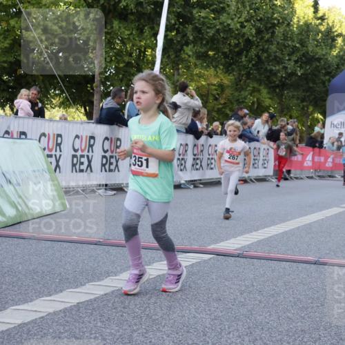 06.09.2026 - CURREX Alsterlauf Yannick Fuchs http://msf.ph/oto/10228685 06.09.2026 10:54:35 Ziel 162, 212, 267, 297, 326, 333, 343, 351, 361, 367, 456, 8343 meine-sportfotos.de