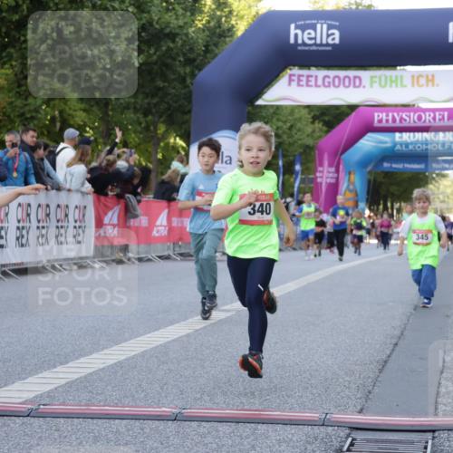 06.09.2026 - CURREX Alsterlauf Yannick Fuchs http://msf.ph/oto/10228705 06.09.2026 10:54:41 Ziel 212, 228, 229, 267, 328, 340, 351, 359, 367, 382, 457 meine-sportfotos.de