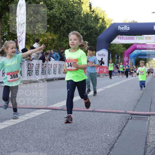 06.09.2026 - CURREX Alsterlauf Yannick Fuchs http://msf.ph/oto/10228708 06.09.2026 10:54:42 Ziel 212, 228, 229, 267, 328, 340, 345, 351, 359, 367, 382, 457 meine-sportfotos.de