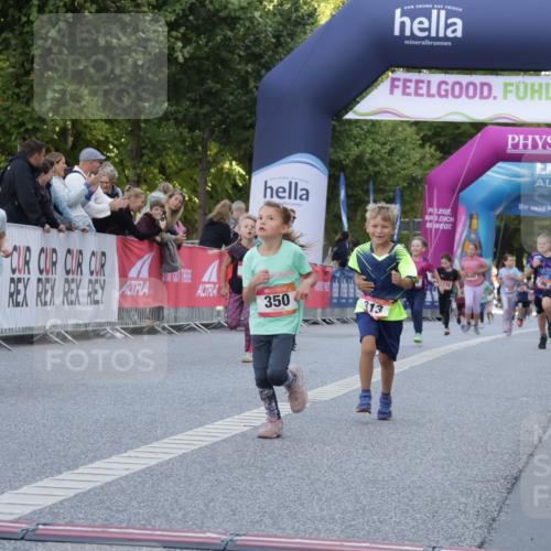 06.09.2026 - CURREX Alsterlauf Yannick Fuchs http://msf.ph/oto/10228733 06.09.2026 10:54:52 Ziel 234, 290, 313, 315, 322, 345, 348, 350, 382, 398, 423, 8287 meine-sportfotos.de