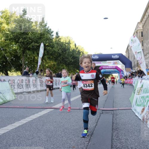 06.09.2026 - CURREX Alsterlauf Yannick Fuchs http://msf.ph/oto/10228777 06.09.2026 10:55:18 Ziel 163, 167, 181, 194, 198, 199, 242, 291, 339, 396, 411, 421, 439, 441, 8067, 8342 meine-sportfotos.de