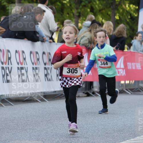 06.09.2026 - CURREX Alsterlauf Yannick Fuchs http://msf.ph/oto/10228813 06.09.2026 10:55:33 Ziel 166, 220, 232, 295, 305, 344, 369, 435 meine-sportfotos.de