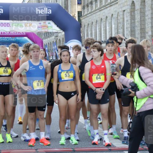 06.09.2026 - CURREX Alsterlauf Yannick Fuchs http://msf.ph/oto/10228888 06.09.2026 11:00:08 Ziel  meine-sportfotos.de