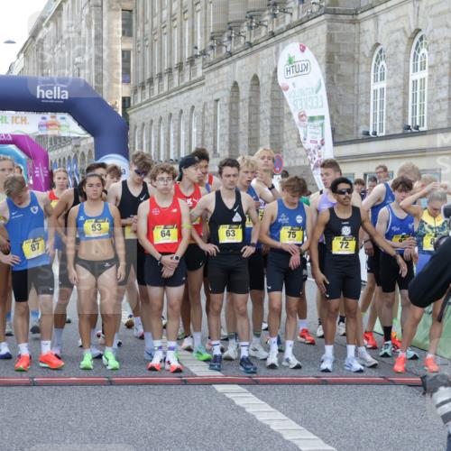 06.09.2026 - CURREX Alsterlauf Yannick Fuchs http://msf.ph/oto/10228890 06.09.2026 11:00:12 Ziel  meine-sportfotos.de