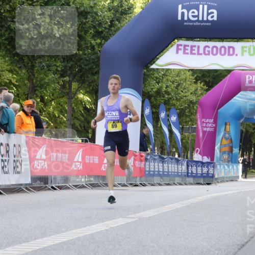 06.09.2026 - CURREX Alsterlauf Yannick Fuchs http://msf.ph/oto/10228898 06.09.2026 11:03:44 Ziel 89 meine-sportfotos.de