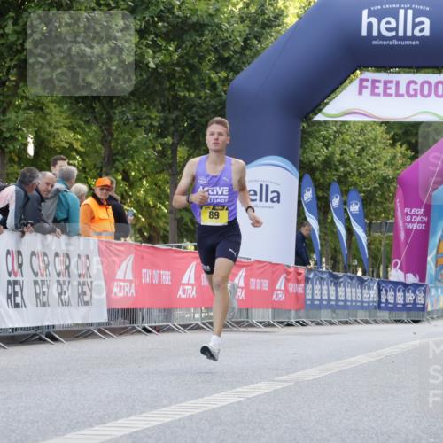 06.09.2026 - CURREX Alsterlauf Yannick Fuchs http://msf.ph/oto/10228900 06.09.2026 11:03:44 Ziel 89 meine-sportfotos.de
