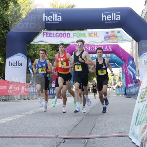 06.09.2026 - CURREX Alsterlauf Yannick Fuchs http://msf.ph/oto/10228916 06.09.2026 11:03:56 Ziel 63, 64, 71, 75, 78, 86, 87 meine-sportfotos.de