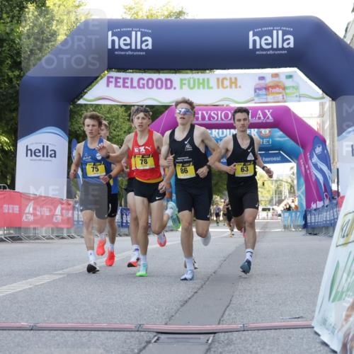 06.09.2026 - CURREX Alsterlauf Yannick Fuchs http://msf.ph/oto/10228917 06.09.2026 11:03:57 Ziel 63, 64, 71, 75, 78, 86, 87 meine-sportfotos.de