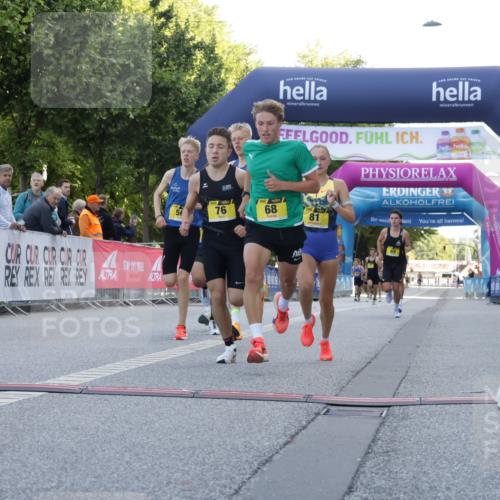 06.09.2026 - CURREX Alsterlauf Yannick Fuchs http://msf.ph/oto/10228935 06.09.2026 11:04:07 Ziel 55, 56, 66, 68, 69, 76, 81, 90 meine-sportfotos.de