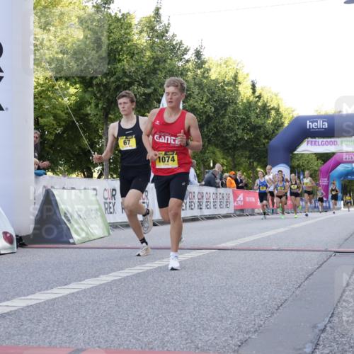 06.09.2026 - CURREX Alsterlauf Yannick Fuchs http://msf.ph/oto/10228962 06.09.2026 11:04:18 Ziel 51, 53, 59, 67, 69, 72, 77, 83, 85, 88, 1074 meine-sportfotos.de